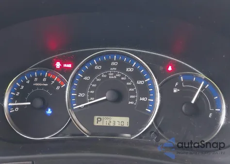 2010 Subaru Forester 2.5X Premium из США, поврежденный, VIN JF2SH6CC4AH738415